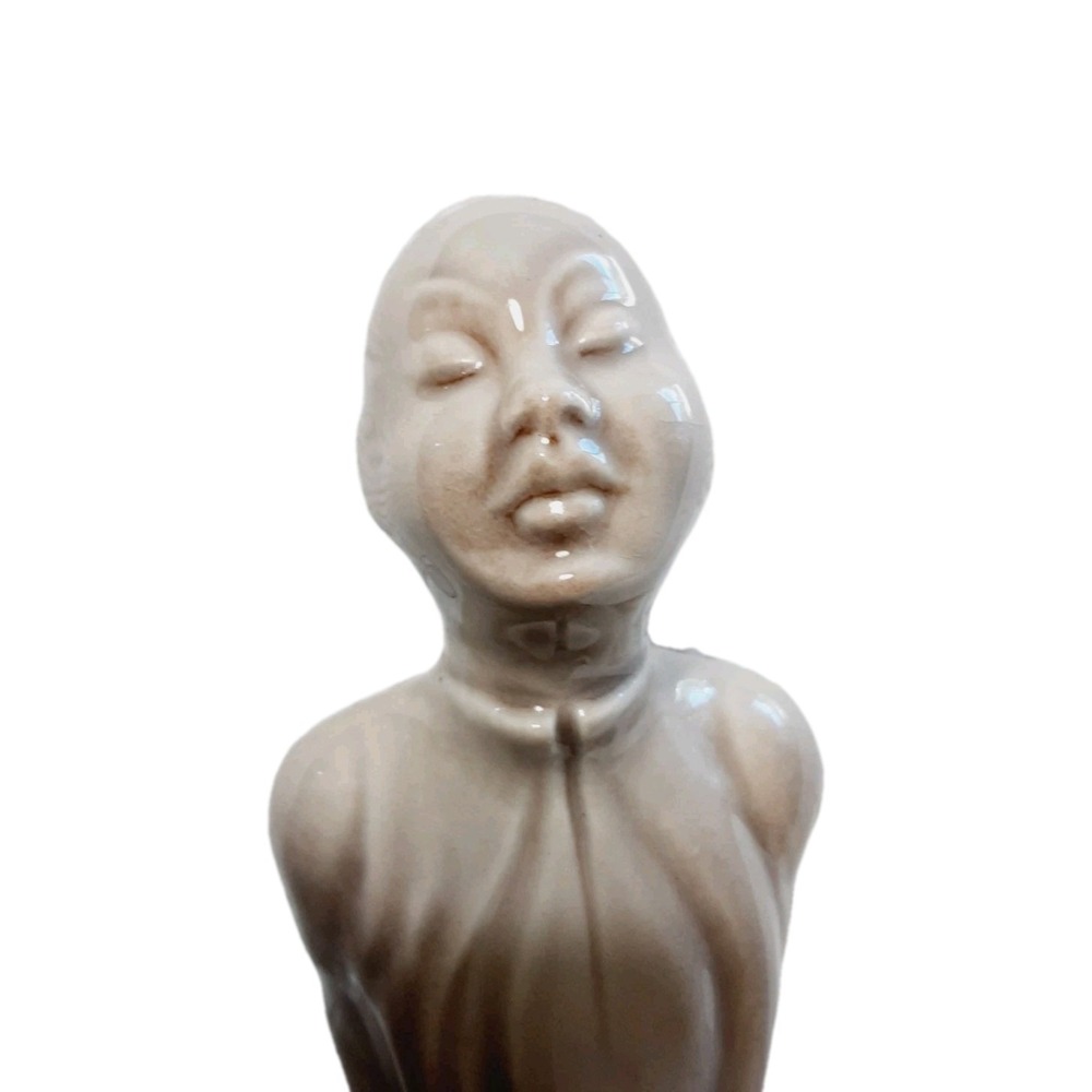 Roselane Figurine # 208 Glazed Ceramic Asian Man Oriental 7.5 Inches